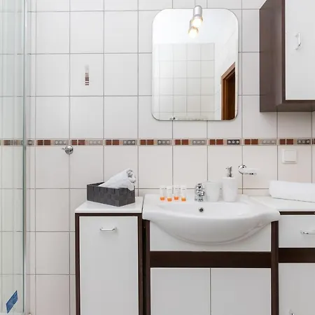 Patio Mare With Free Garage Parking By Renters Appartamento *