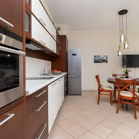 Patio Mare With Free Garage Parking By Renters Sopot