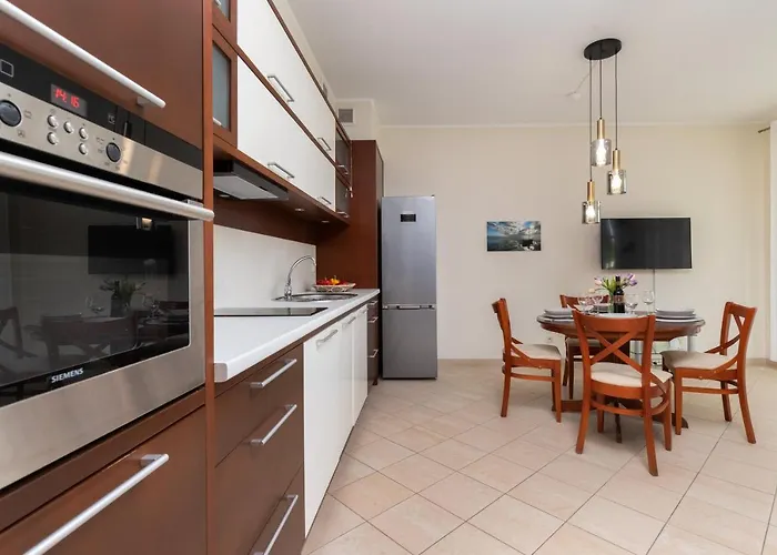 Patio Mare With Free Garage Parking By Renters Sopoty